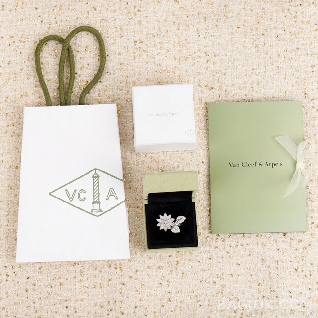 반클리프 아펠 Van Cleef & Arpels Lotus 반지 상세 이미지