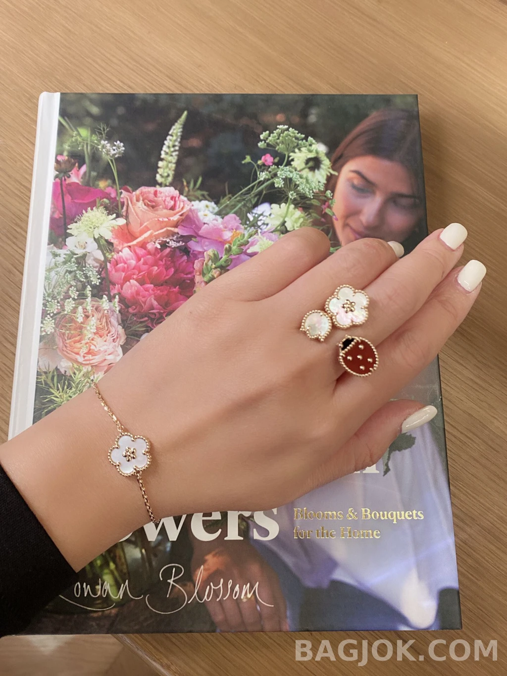 반클리프 아펠 Van Cleef & Arpels Lucky Spring 무당벌레 반지 상세 이미지