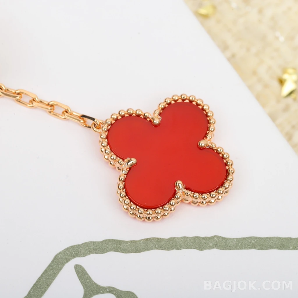 반클리프 아펠 Van Cleef & Arpels 레드 카넬리안 귀걸이 상세 이미지