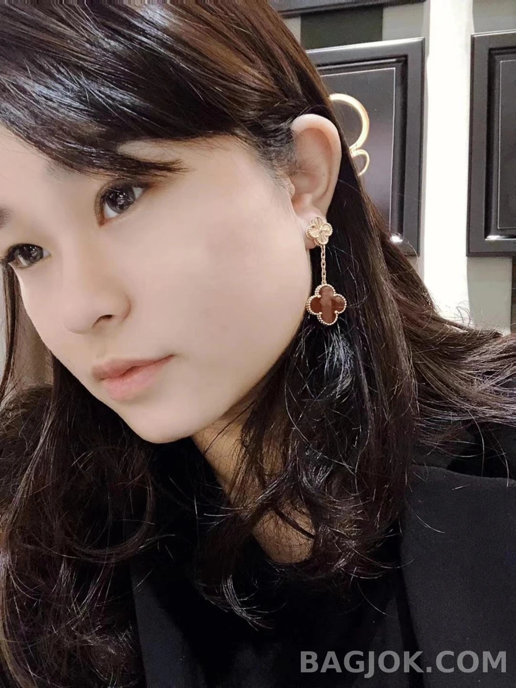 반클리프 아펠 Van Cleef & Arpels 레드 카넬리안 귀걸이 상세 이미지