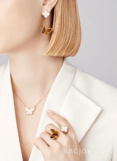 반클리프 아펠 Van Cleef & Arpels Alhambra Butterfly 귀걸이 상세 이미지