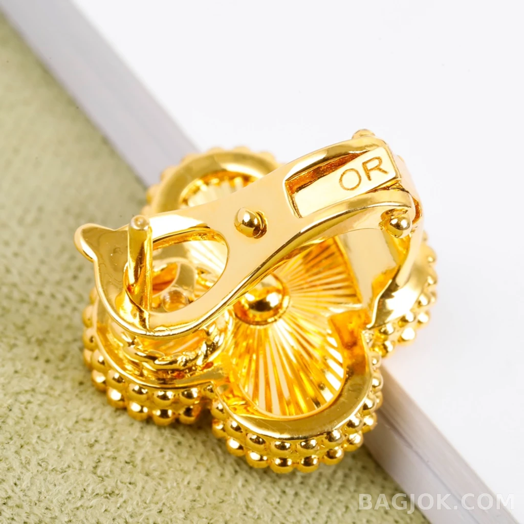 반클리프 아펠 Van Cleef & Arpels Vintage Alhambra 귀걸이 상세 이미지