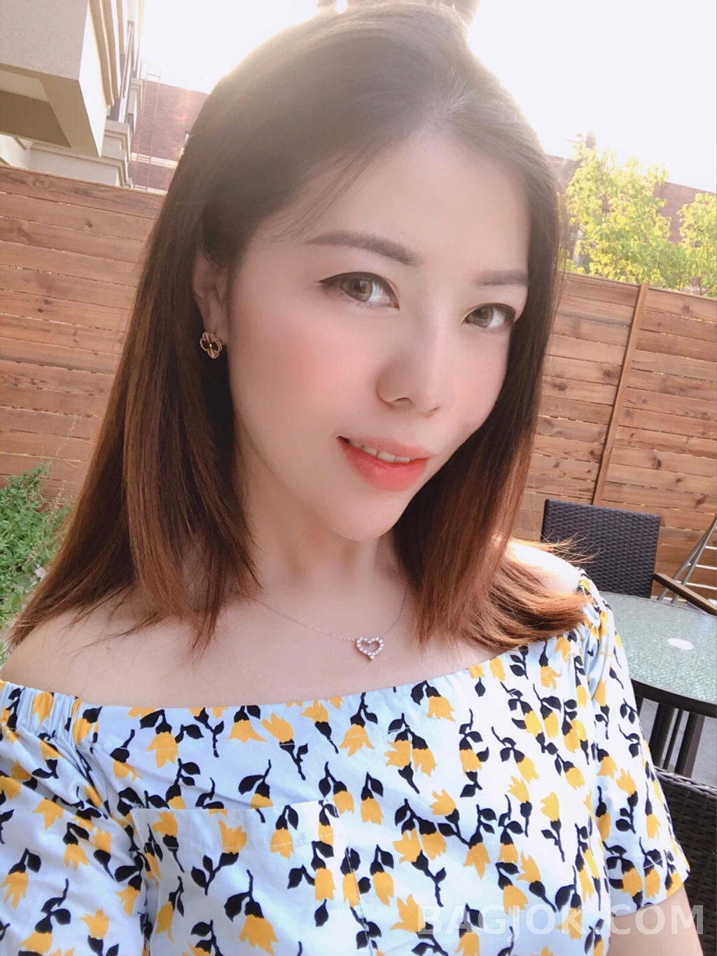 반클리프 아펠 Van Cleef & Arpels Vintage Alhambra 귀걸이 상세 이미지