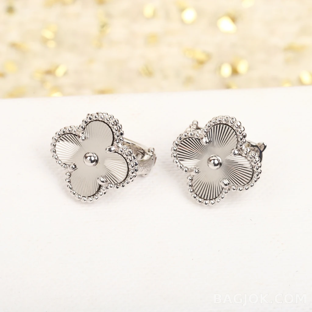 반클리프 아펠 Van Cleef & Arpels Vintage Alhambra 귀걸이 상세 이미지