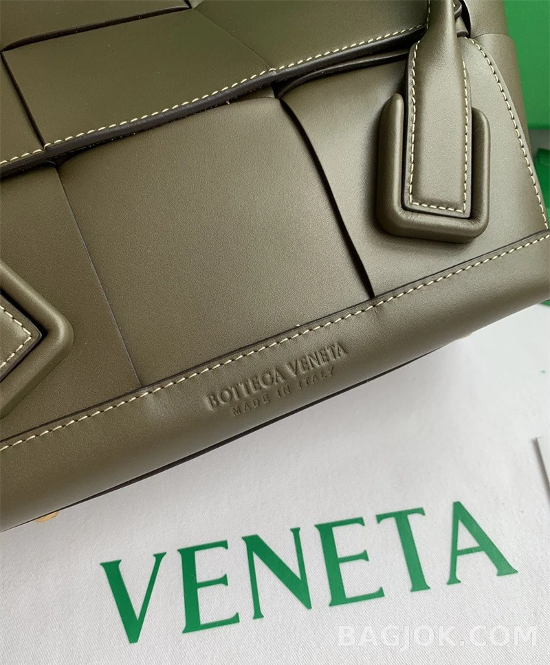 보테가베네타 Bottega Veneta 아르코백 33 ver.1 상세 이미지