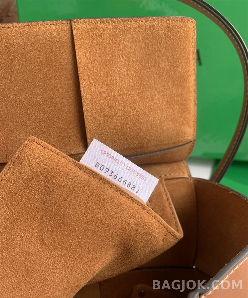 보테가베네타 Bottega Veneta 아르코백 33 ver.1 상세 이미지