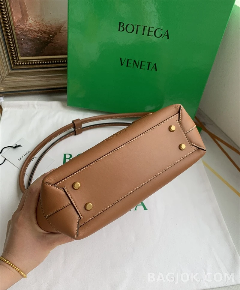 보테가베네타 Bottega Veneta 아르코백 33 ver.1 상세 이미지