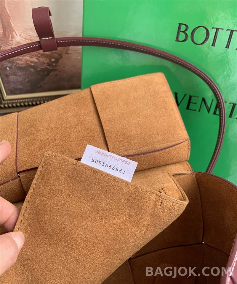 보테가베네타 Bottega Veneta 아르코백 33 ver.1 상세 이미지