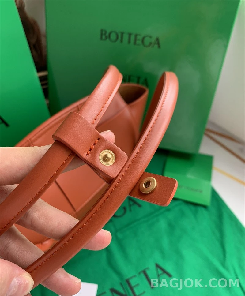 보테가베네타 Bottega Veneta 아르코백 33 ver.2 상세 이미지