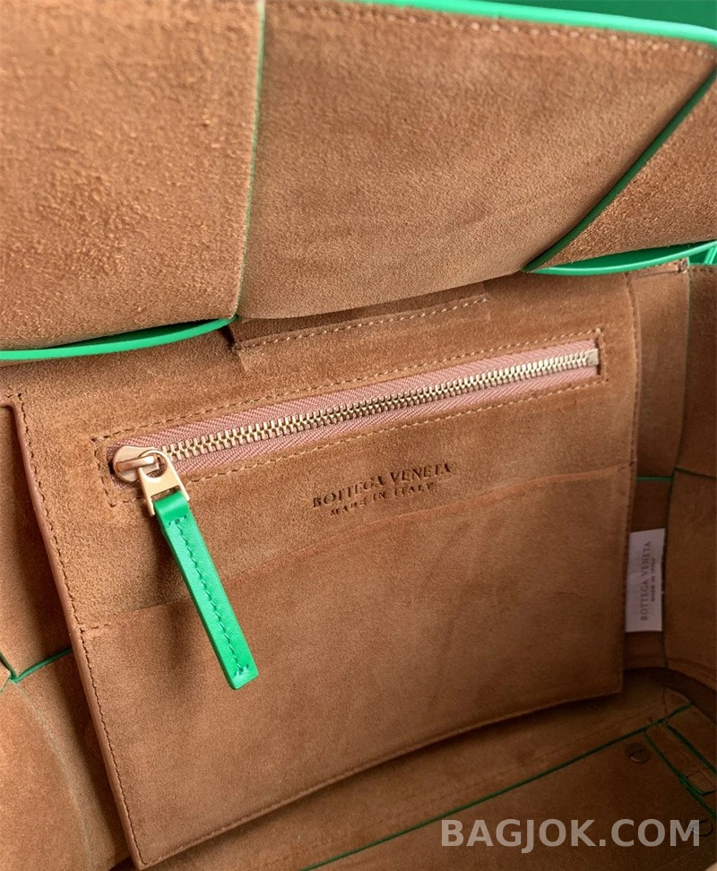 보테가베네타 Bottega Veneta 아르코백 33 ver.2 상세 이미지