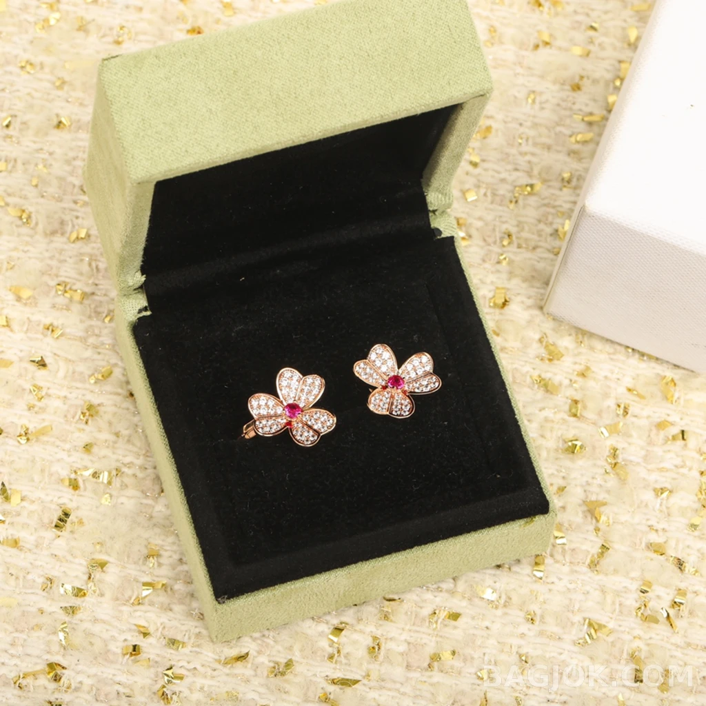 반클리프 아펠 Van Cleef & Arpels Frivole 미니 귀걸이 상세 이미지