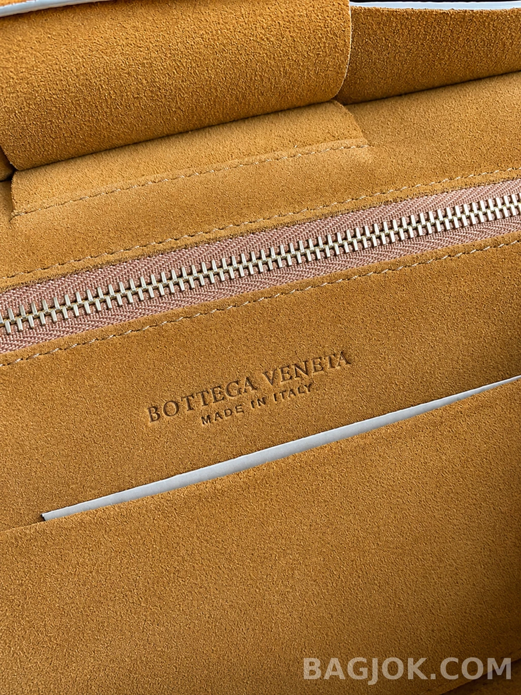 보테가베네타 Bottega Veneta 아르코백 33 그레인레더 상세 이미지