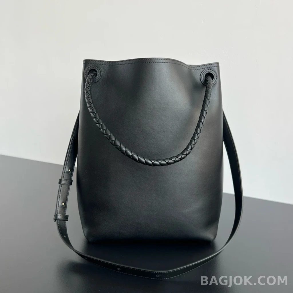 보테가베네타 Bottega Veneta 안디아모 버킷 백 상세 이미지