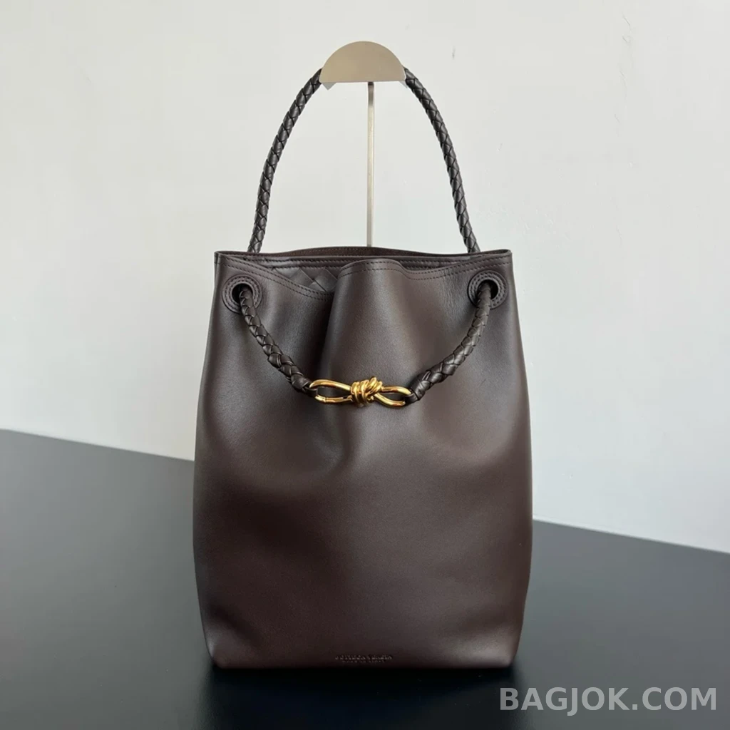 보테가베네타 Bottega Veneta 안디아모 버킷 백 상세 이미지