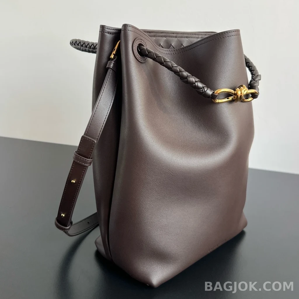 보테가베네타 Bottega Veneta 안디아모 버킷 백 상세 이미지