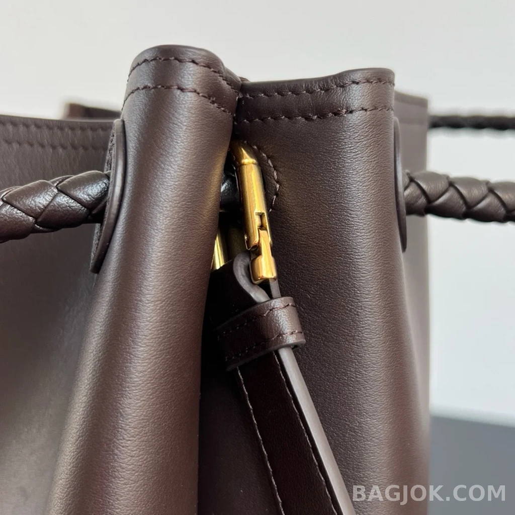 보테가베네타 Bottega Veneta 안디아모 버킷 백 상세 이미지