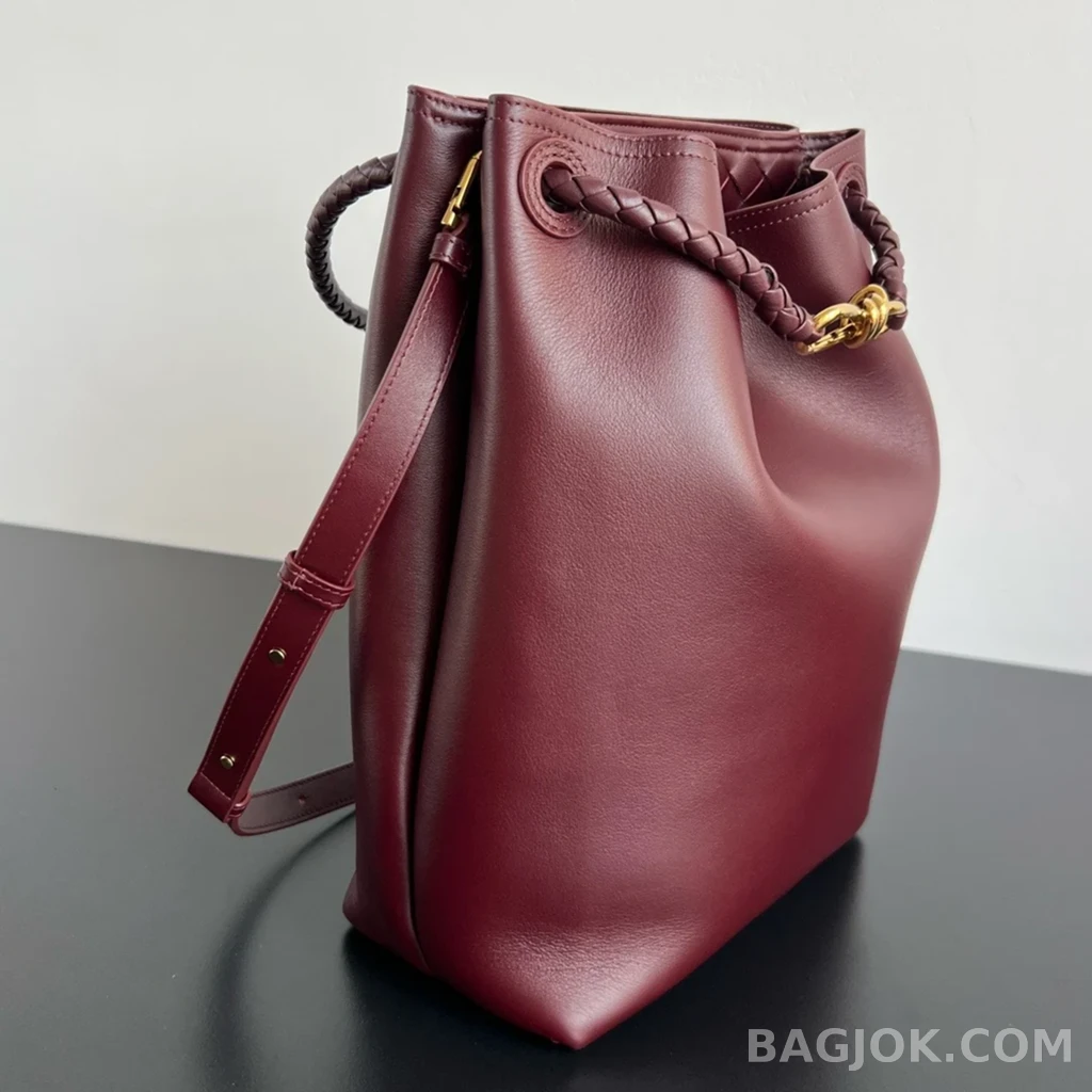 보테가베네타 Bottega Veneta 안디아모 버킷 백 상세 이미지