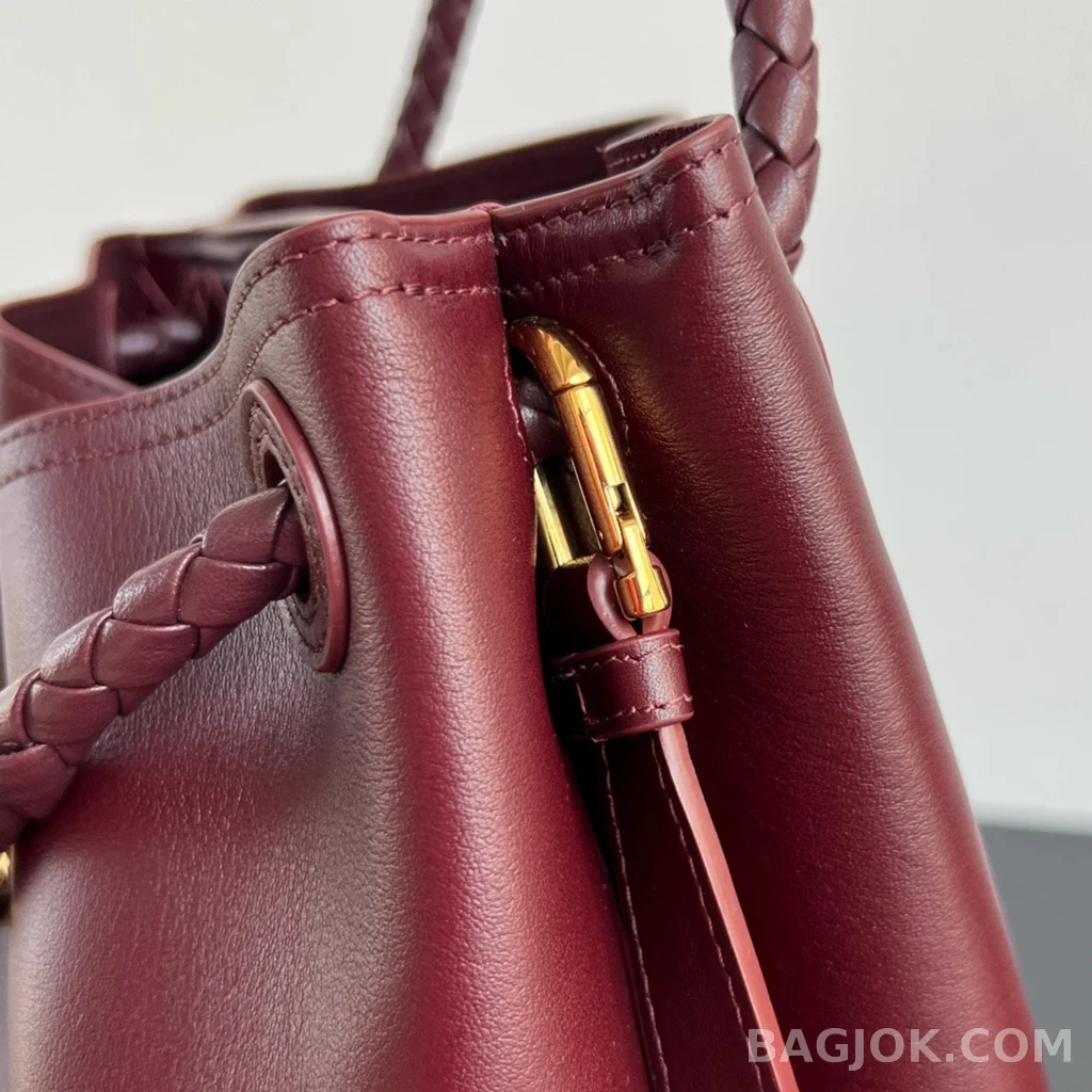 보테가베네타 Bottega Veneta 안디아모 버킷 백 상세 이미지