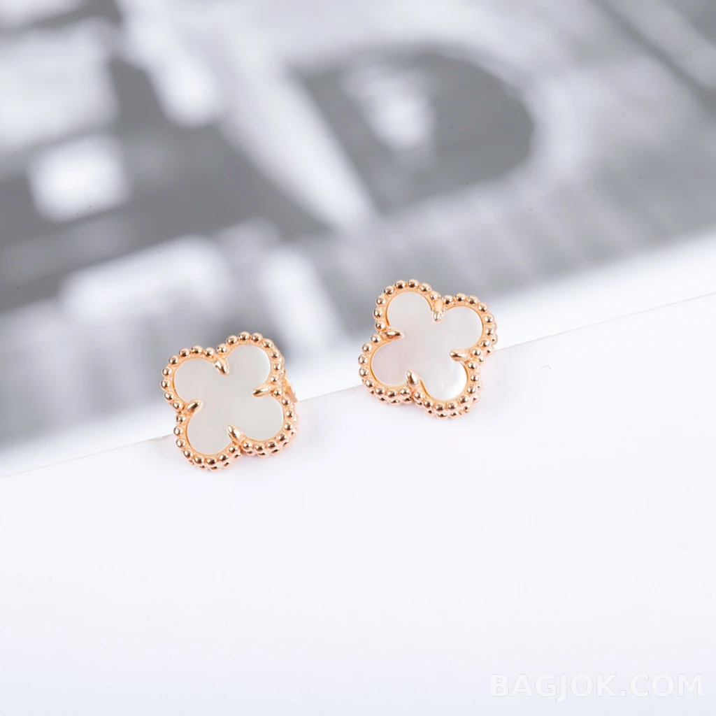 반클리프 아펠 Van Cleef & Arpels Vintage Alhambra 로즈골드 미니 귀걸이 상세 이미지