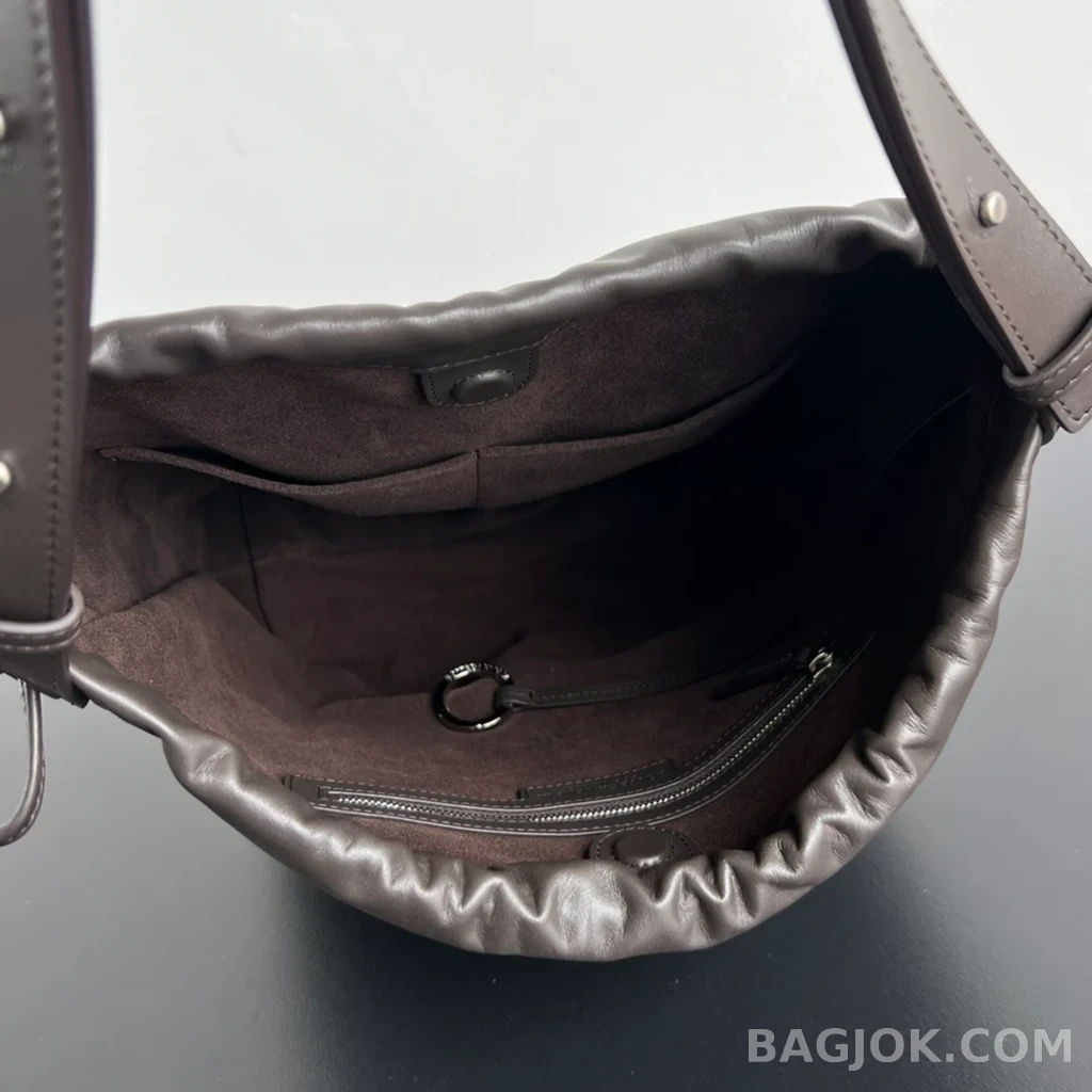 보테가베네타 Bottega Veneta 위빙 가죽 드로우스트링 숄더 백 상세 이미지
