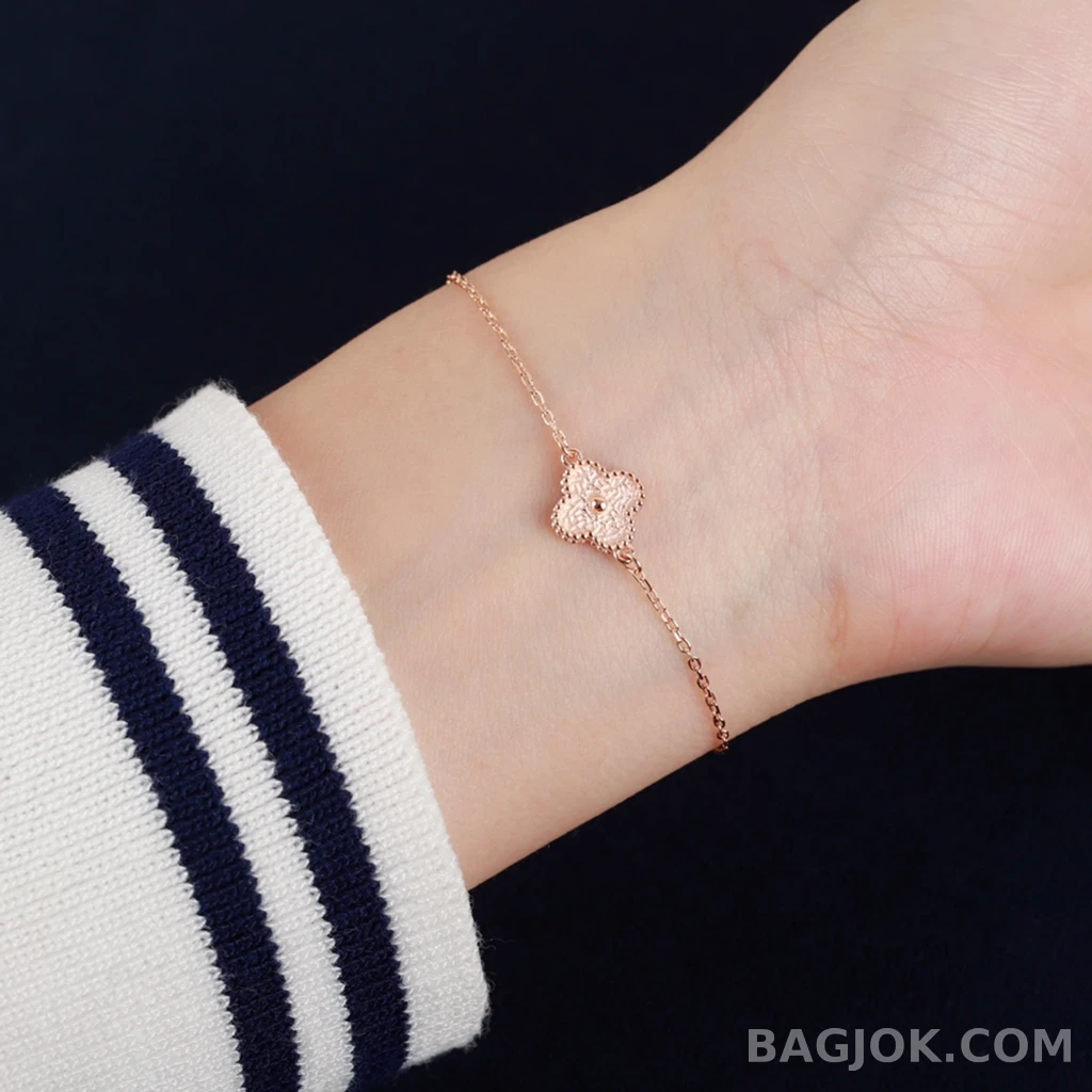 반클리프 아펠 Van Cleef & Arpels Vintage Alhambra 미니 팔찌 상세 이미지