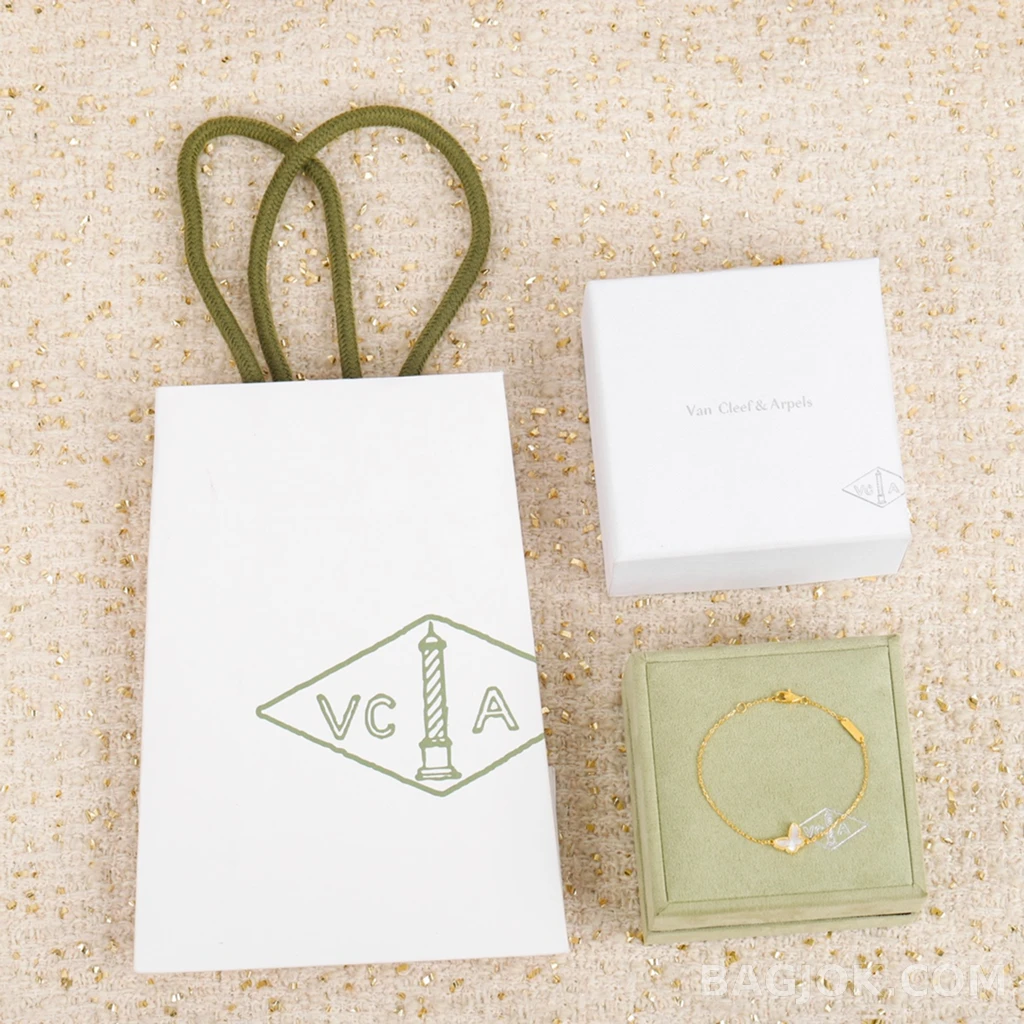 반클리프 아펠 Van Cleef & Arpels Sweet Alhambra Butterfly 팔찌 상세 이미지