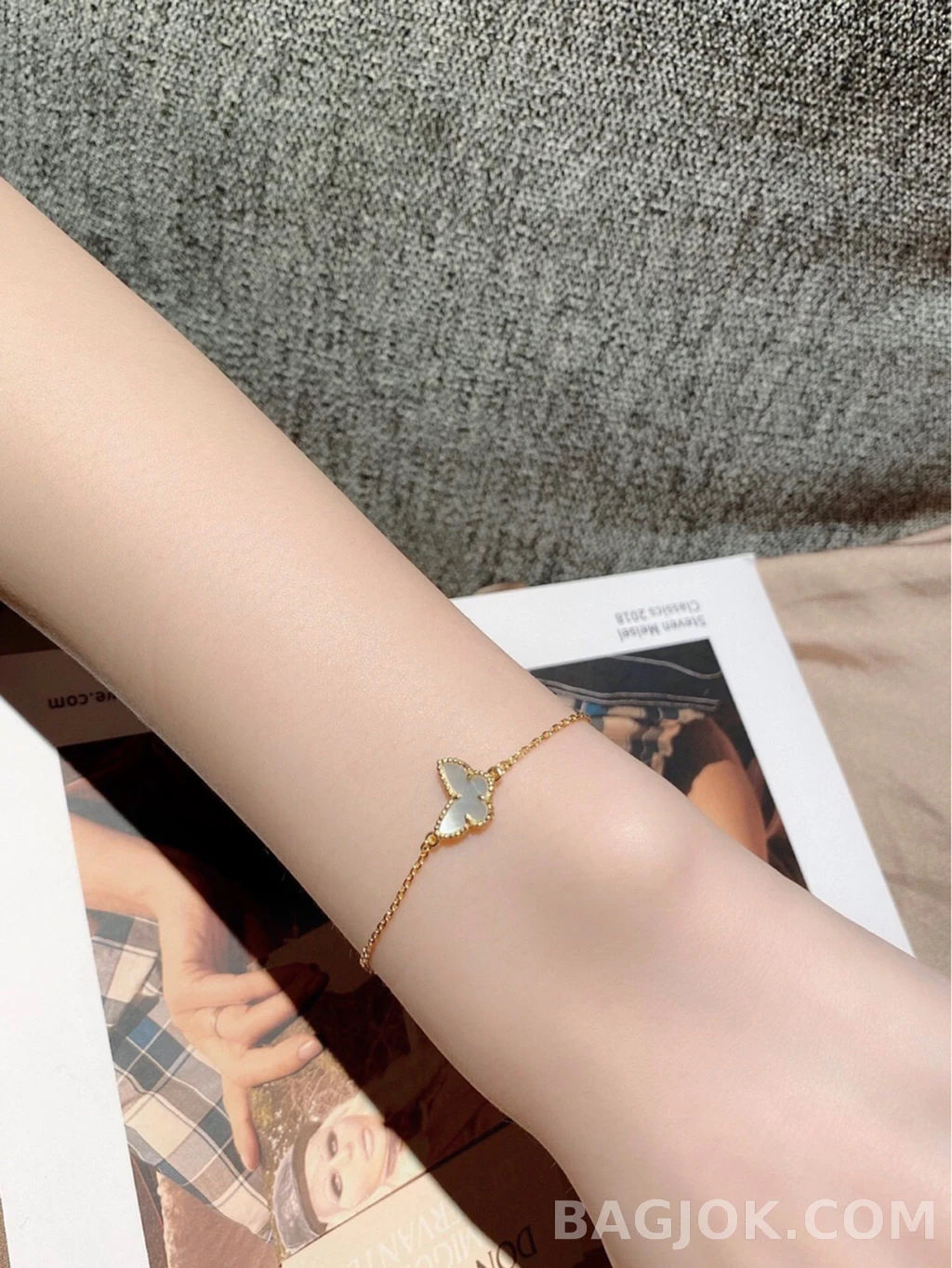 반클리프 아펠 Van Cleef & Arpels Sweet Alhambra Butterfly 팔찌 상세 이미지