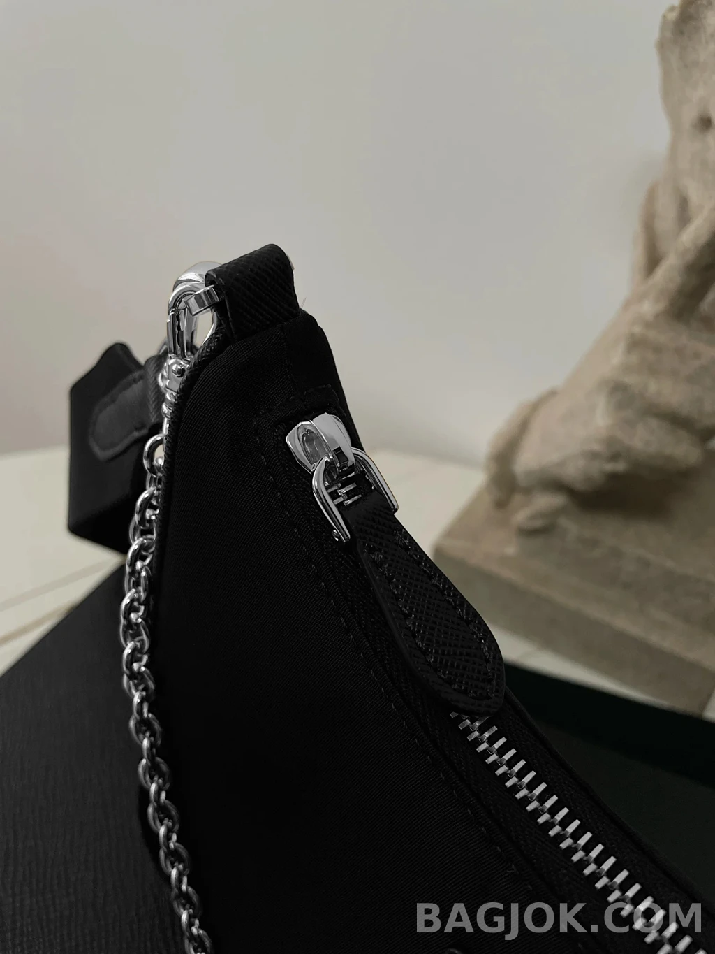 프라다 Prada 테수토 체인 호보백 상세 이미지