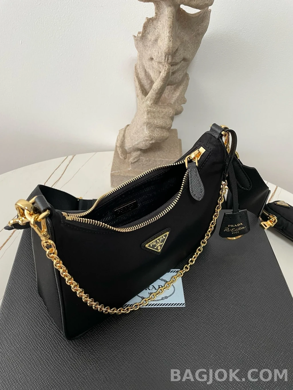 프라다 Prada 테수토 체인 호보백 상세 이미지