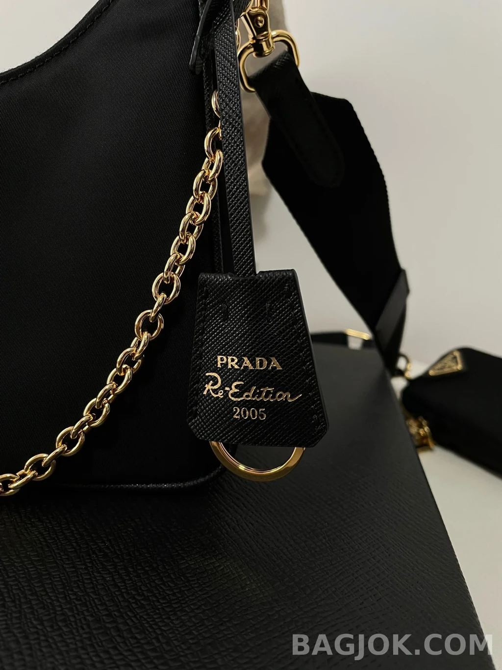 프라다 Prada 테수토 체인 호보백 상세 이미지
