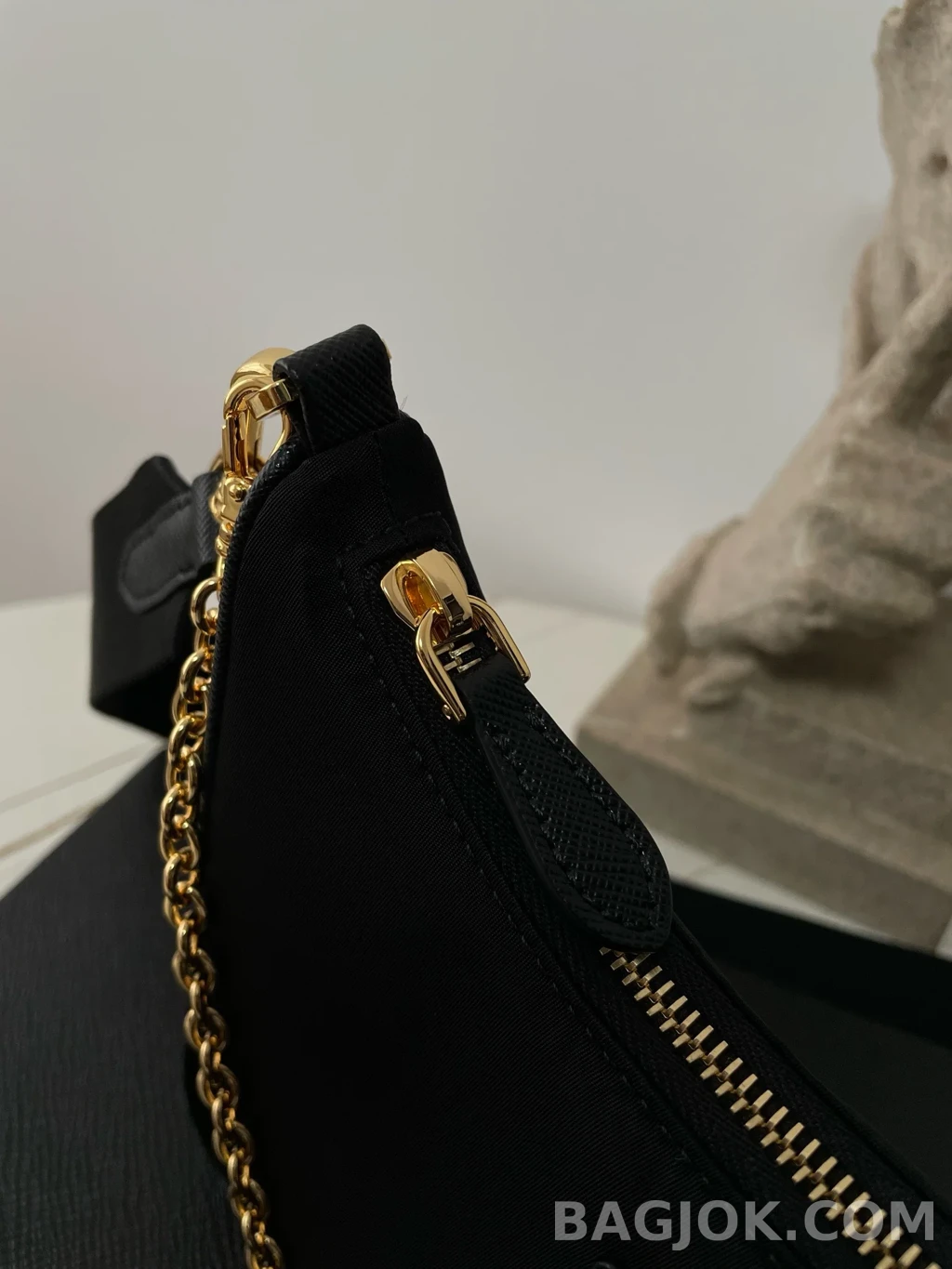 프라다 Prada 테수토 체인 호보백 상세 이미지