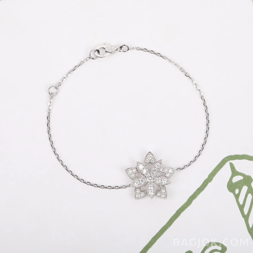반클리프 아펠 Van Cleef & Arpels Lotus 팔찌 상세 이미지