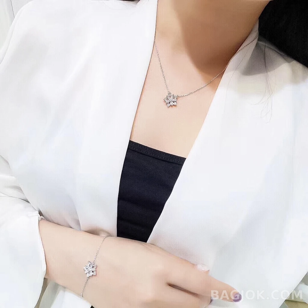 반클리프 아펠 Van Cleef & Arpels Lotus 팔찌 상세 이미지