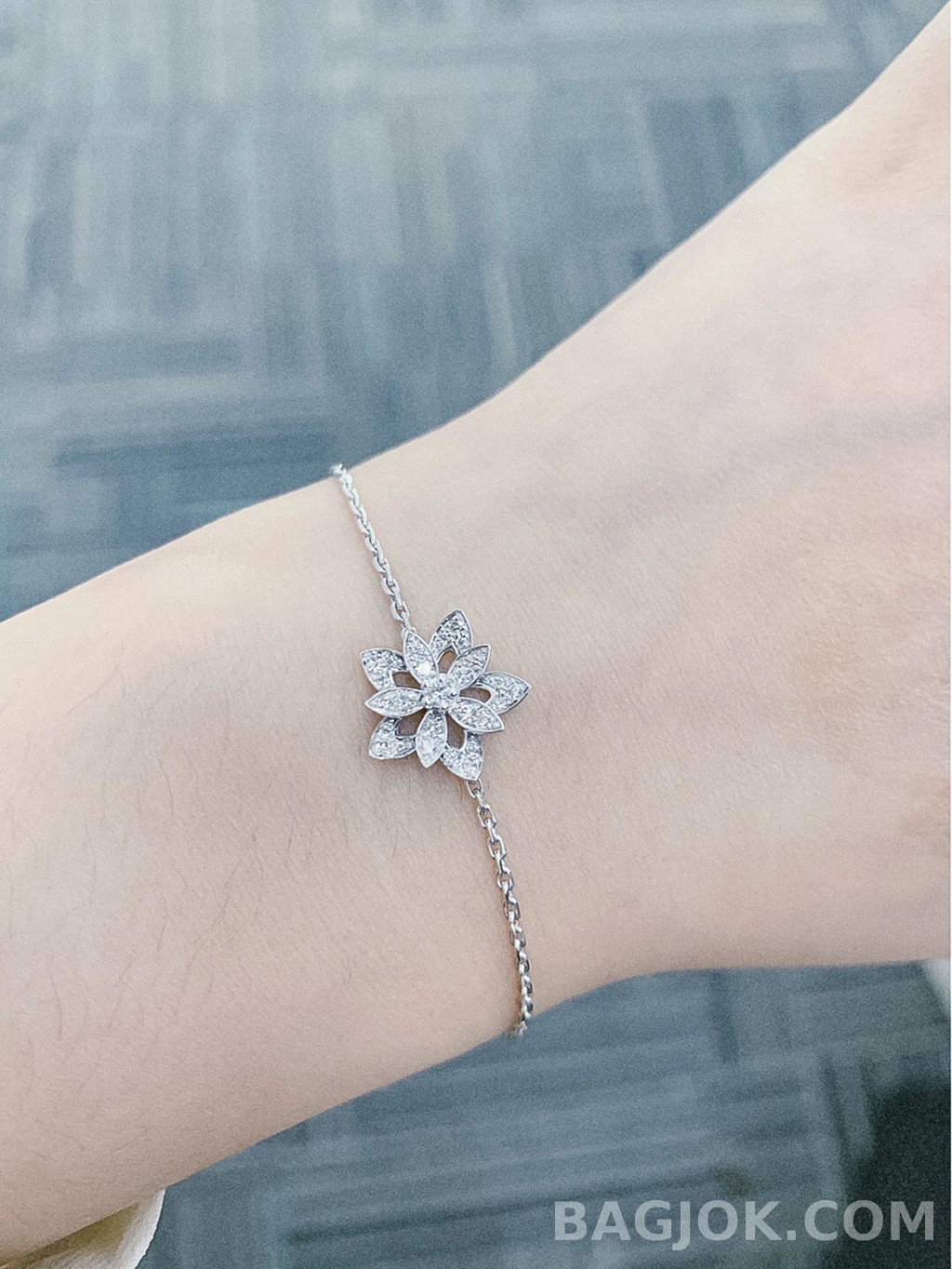 반클리프 아펠 Van Cleef & Arpels Lotus 팔찌 상세 이미지