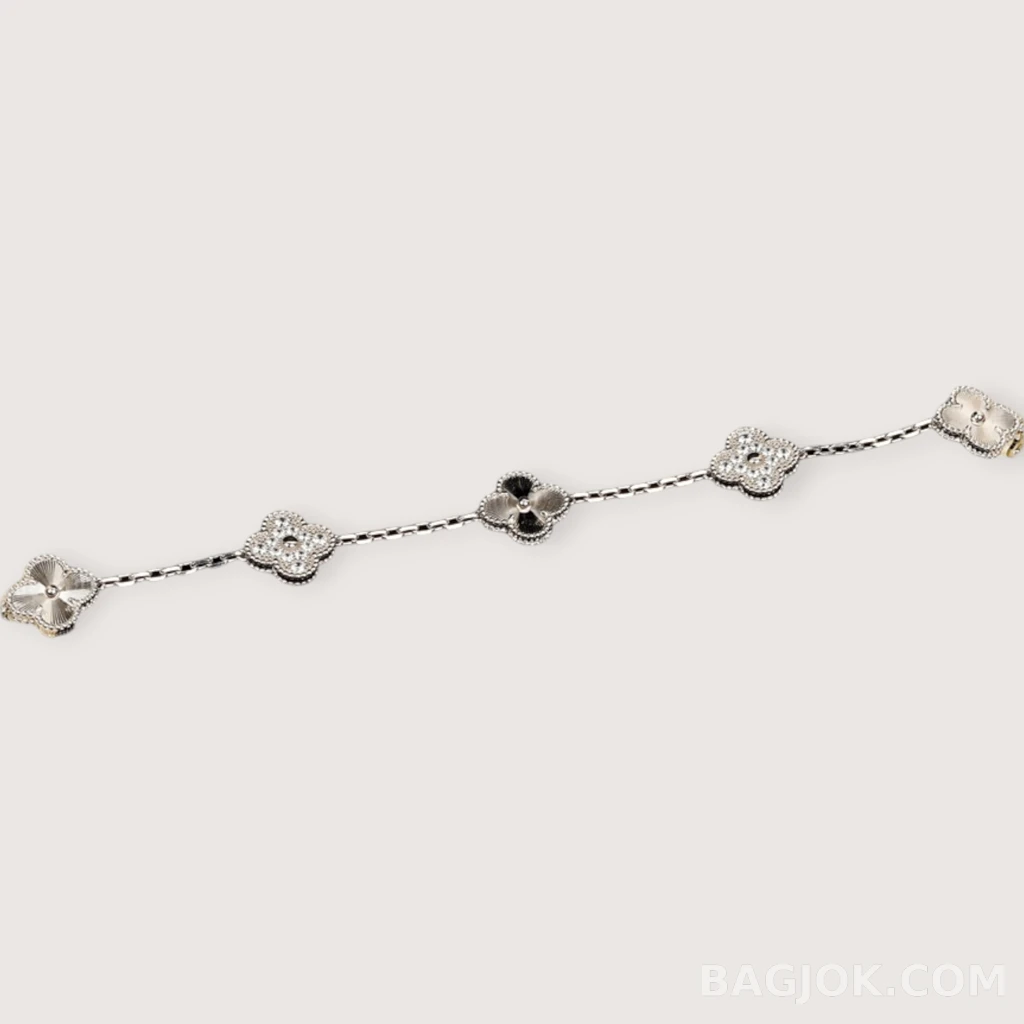 Van Cleef & Arpels Vintage Alhambra 기요셰 팔찌_대표이미지