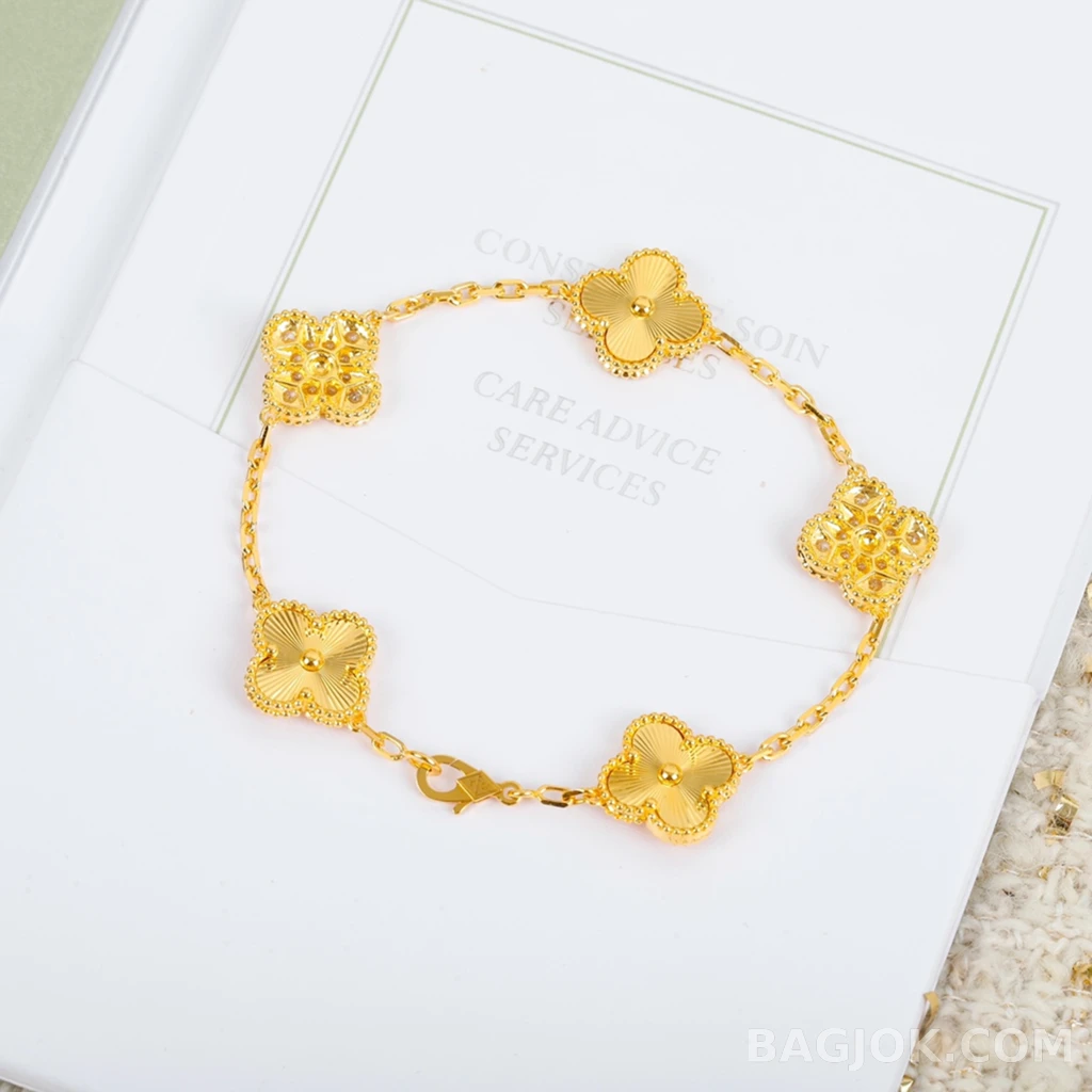 반클리프 아펠 Van Cleef & Arpels Vintage Alhambra 기요셰 팔찌 상세 이미지