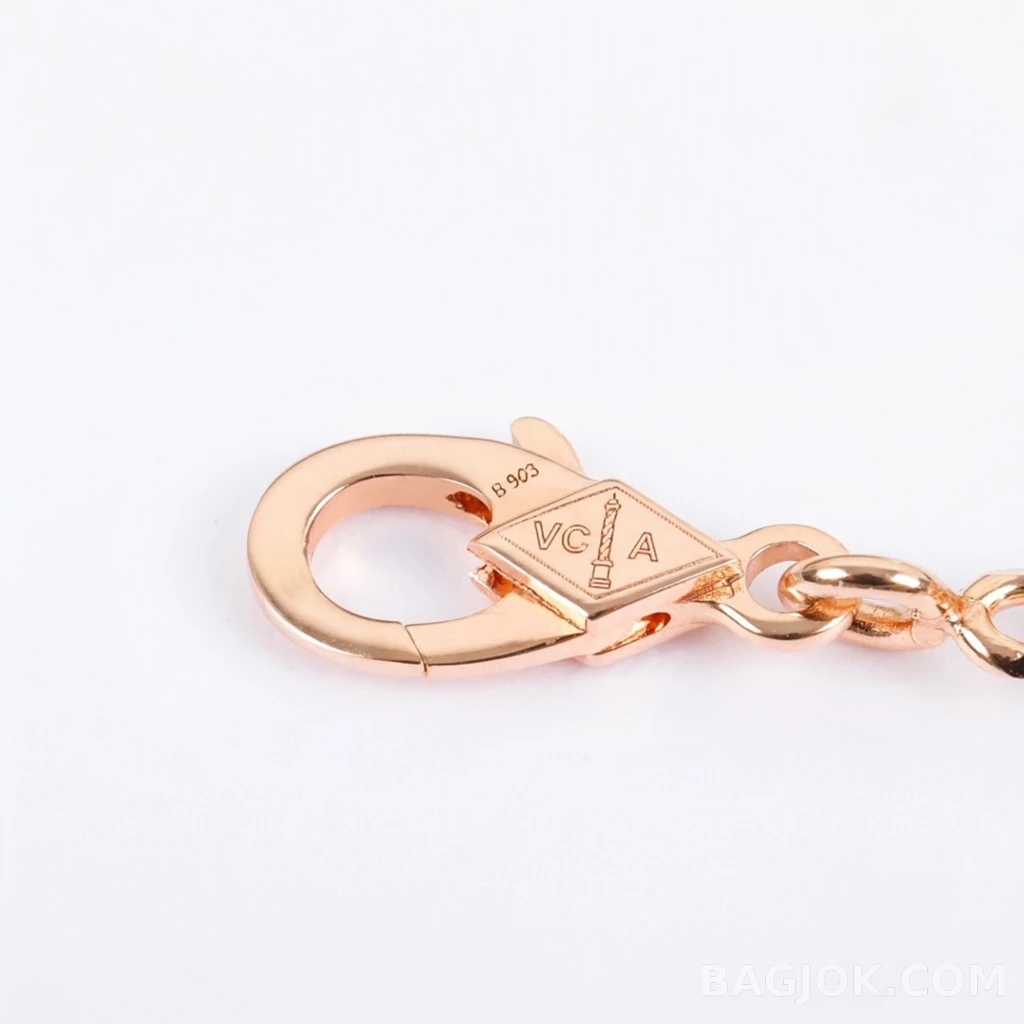 반클리프 아펠 Van Cleef & Arpels Vintage Alhambra 로즈 골드 기요셰 팔찌 상세 이미지