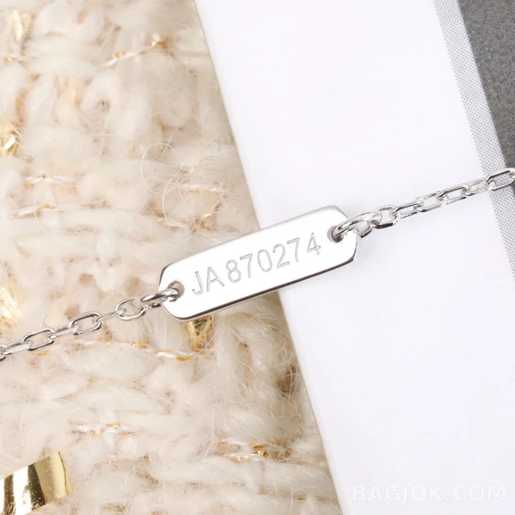 반클리프 아펠 Van Cleef & Arpels Sweet Alhambra Butterfly 목걸이 상세 이미지