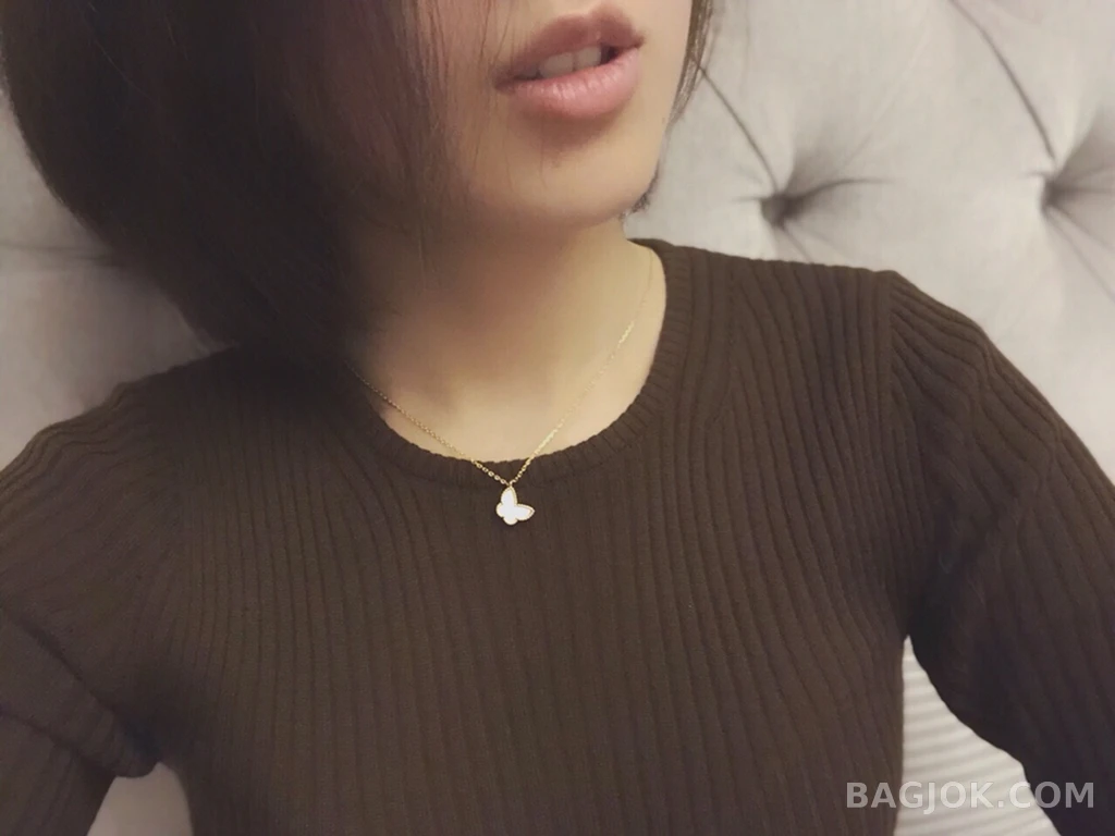 반클리프 아펠 Van Cleef & Arpels Sweet Alhambra Butterfly 목걸이 상세 이미지