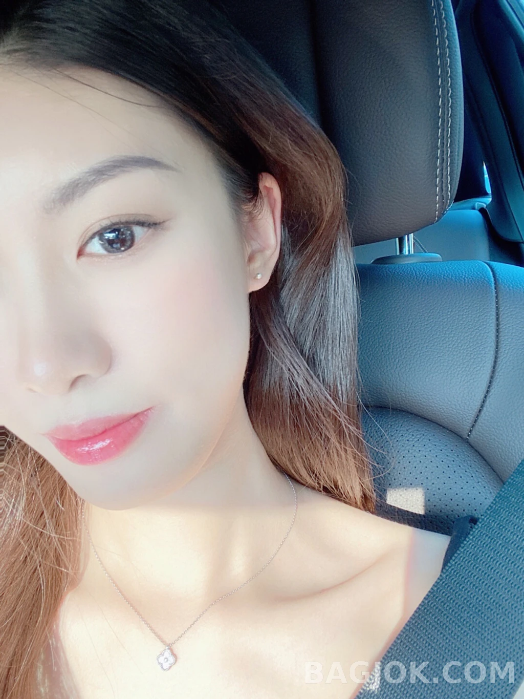 반클리프 아펠 Van Cleef & Arpels Sweet Alhambra 미니 목걸이 상세 이미지