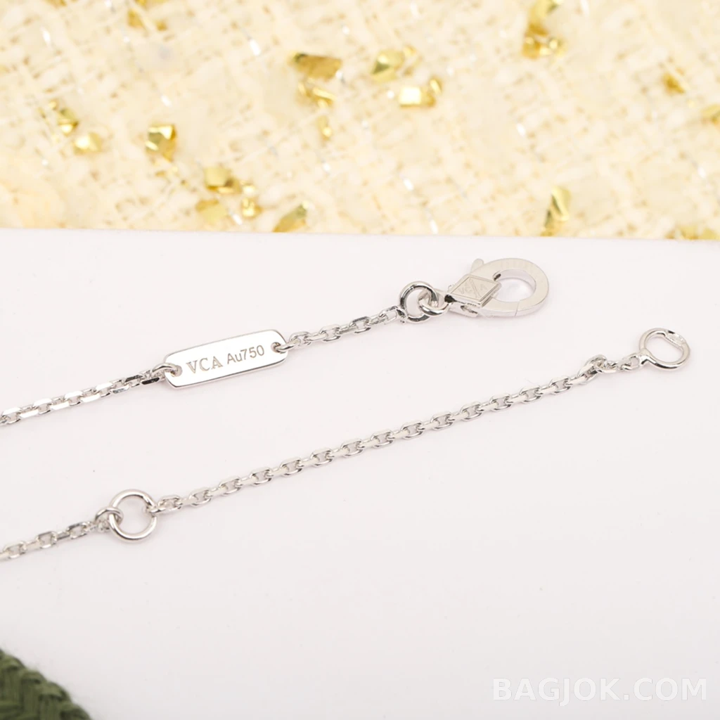 반클리프 아펠 Van Cleef & Arpels Lotus 목걸이 상세 이미지