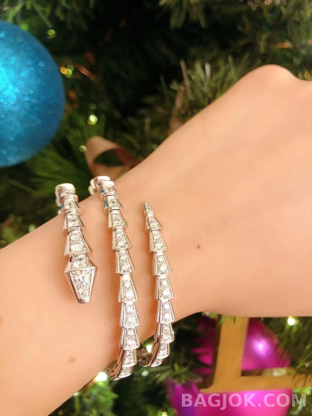 불가리 Bulgari Serpenti Pavé 더블 코일 브레이슬릿 상세 이미지