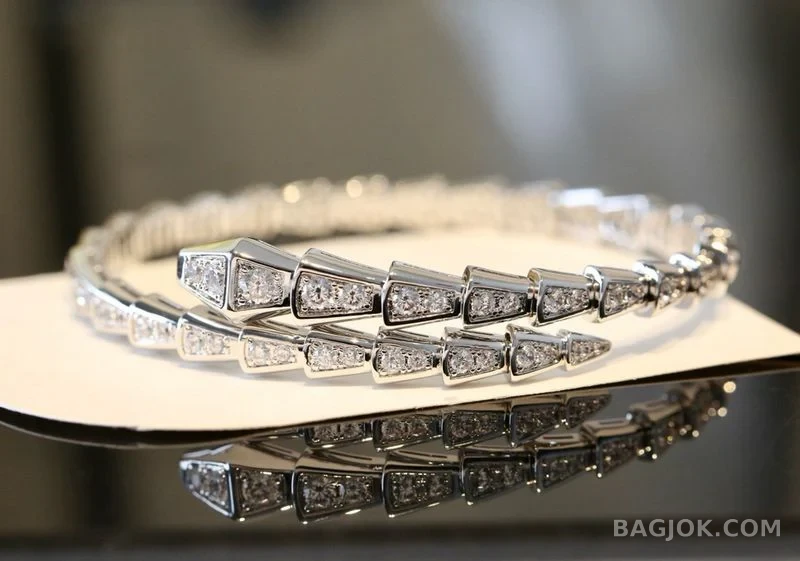 불가리 Bulgari Serpenti Pavé 싱글 코일 브레이슬릿 상세 이미지