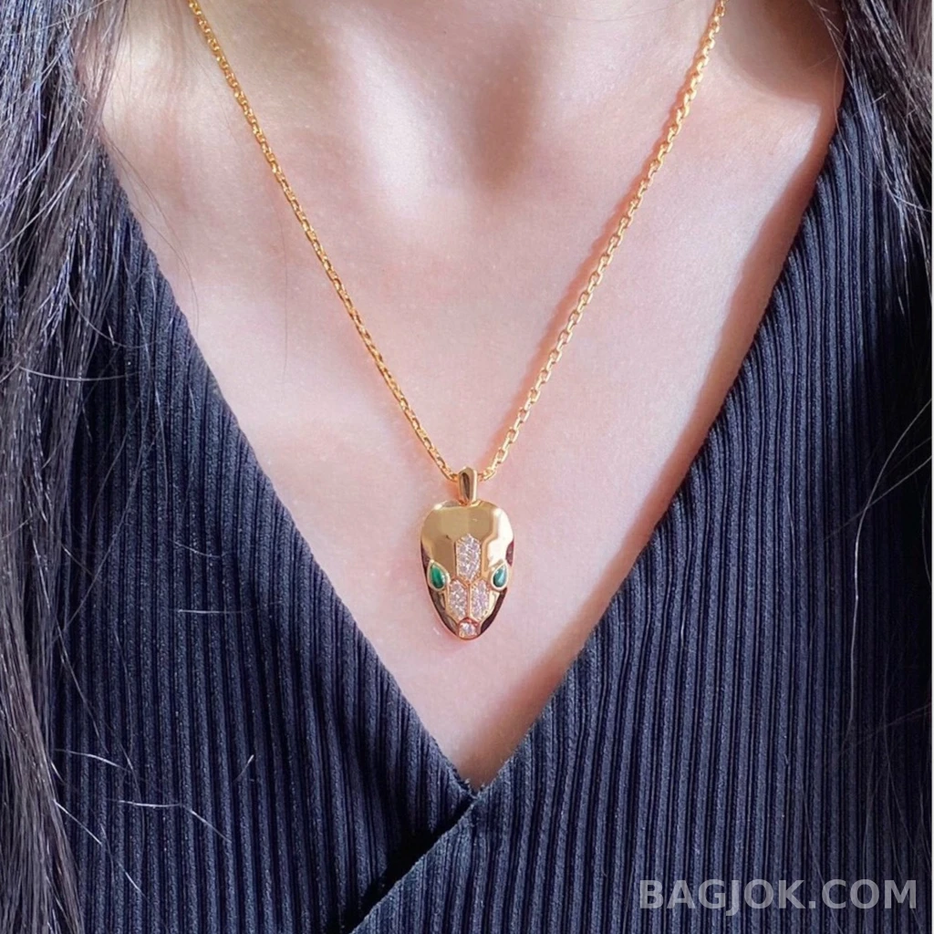 불가리 Bvlgari Serpenti Malachite 목걸이 상세 이미지