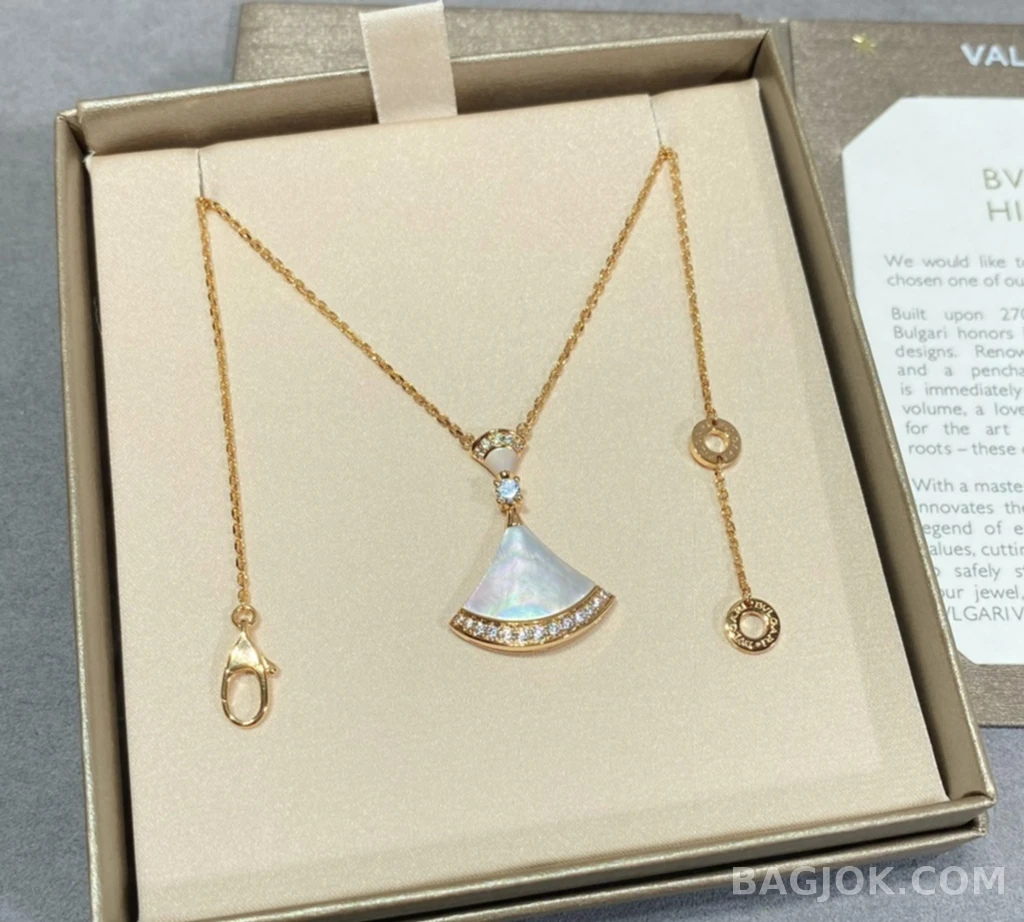 불가리 Bulgari Diva's Dream Half Pavé 목걸이 상세 이미지