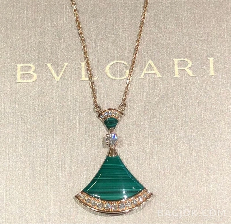 불가리 Bulgari Diva's Dream Half Pavé 목걸이 상세 이미지
