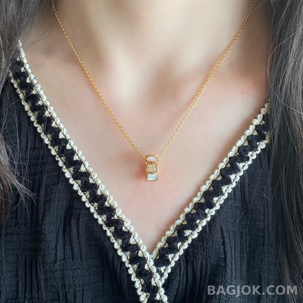 불가리 Bulgari Serpenti Viper Half Pavé 목걸이 상세 이미지