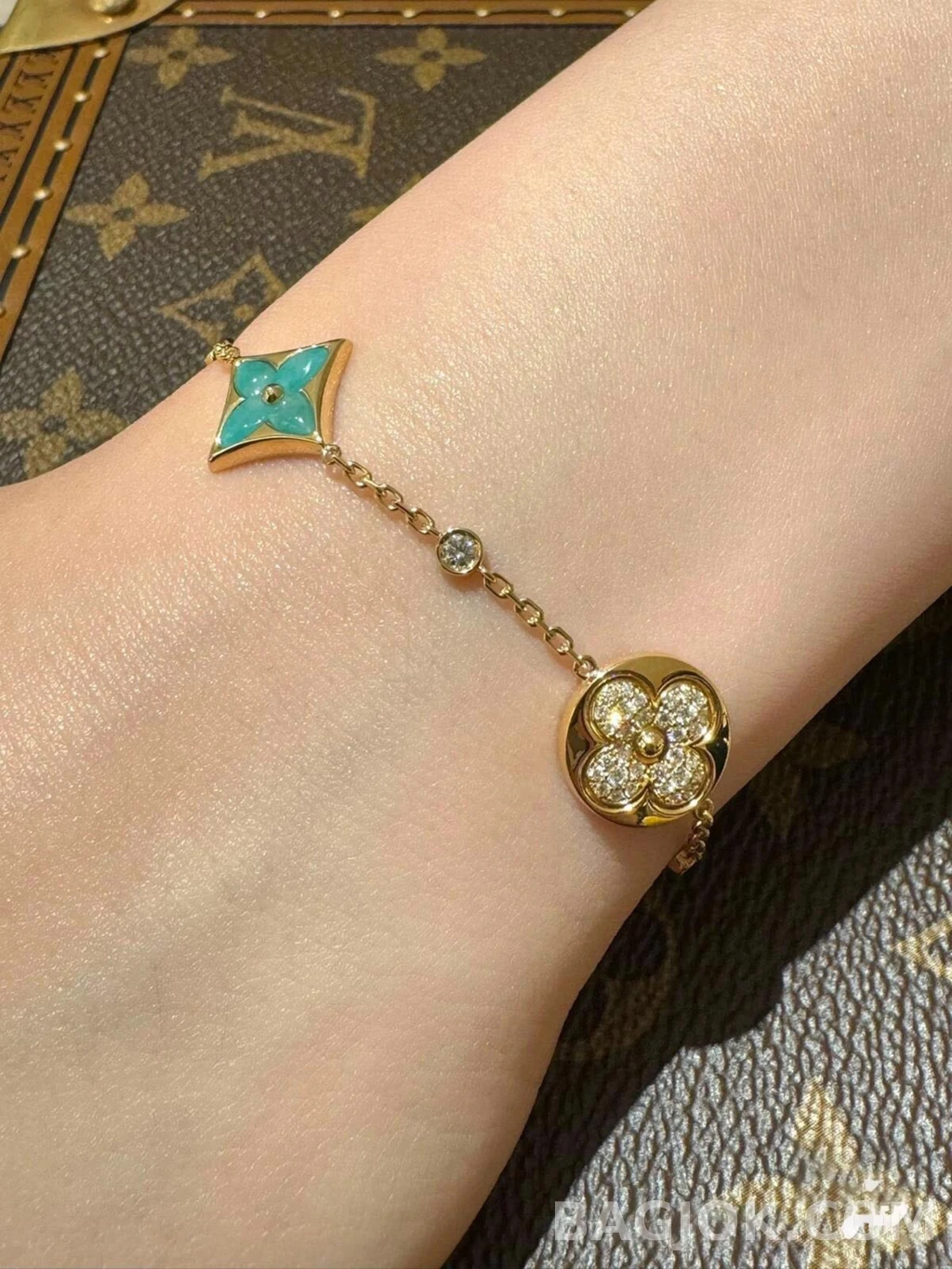 루이비통 Louis Vuitton Color Blossom BB 터콰이즈 팔찌 상세 이미지