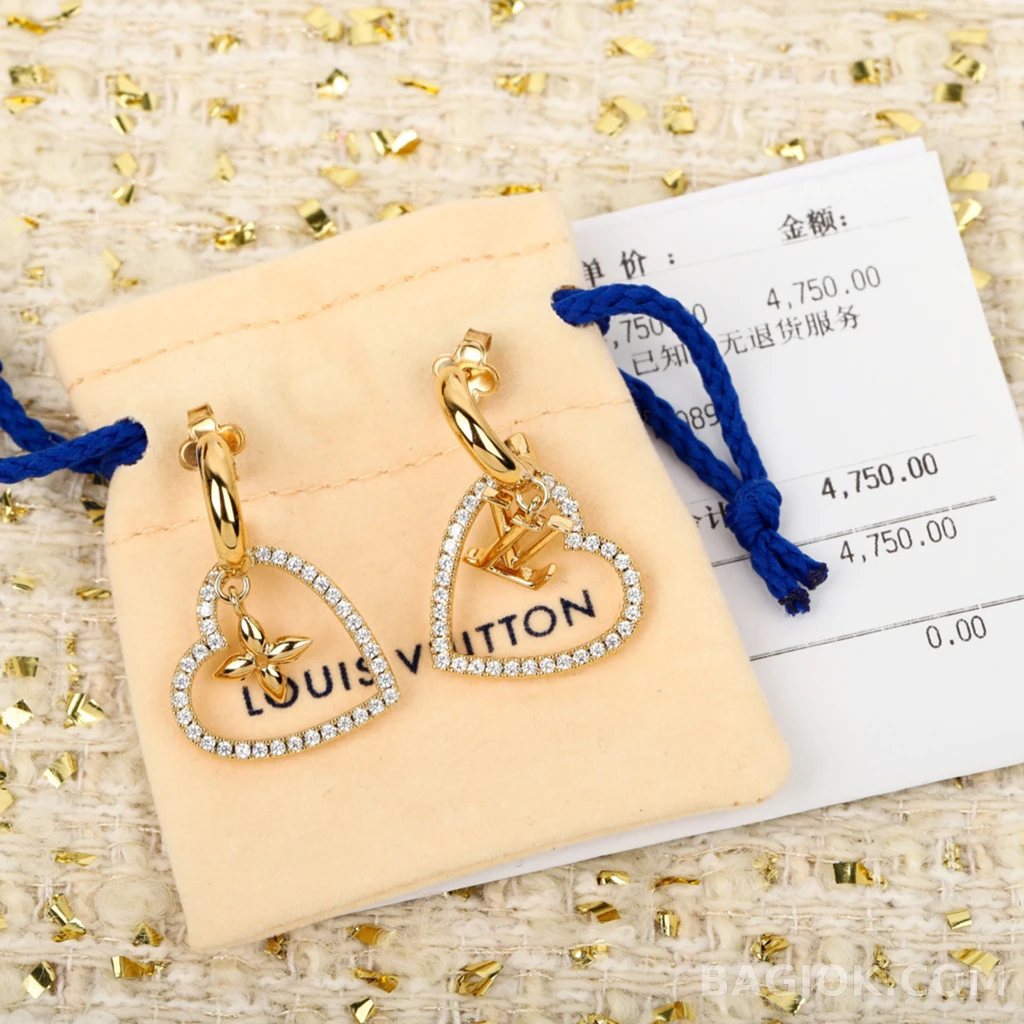 루이비통 Louis Vuitton 하트 로고 귀걸이 상세 이미지