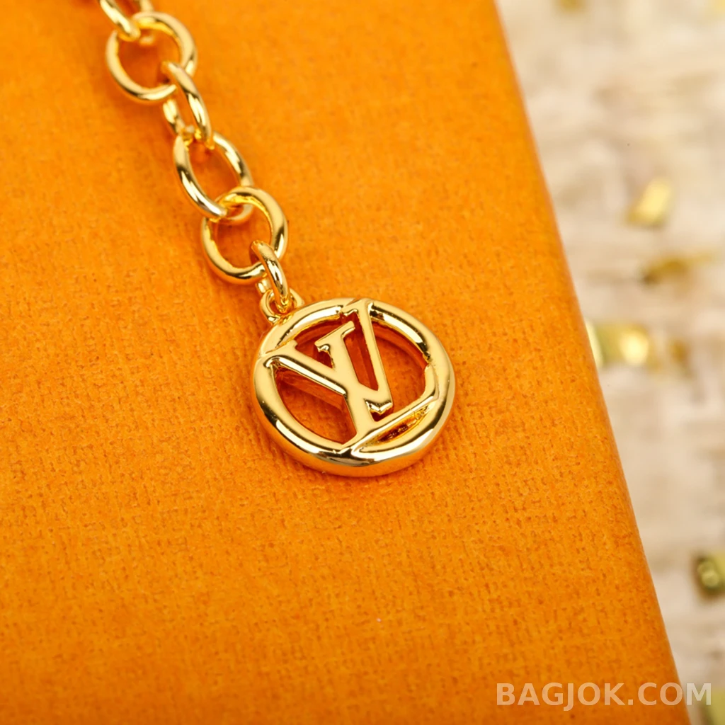 루이비통 Louis Vuitton 하트 로고 목걸이 상세 이미지